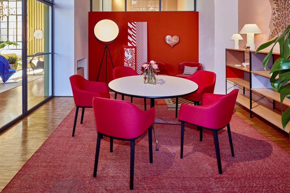 Softshell Chair four-leg base（ソフトシェル チェア 4レッグ