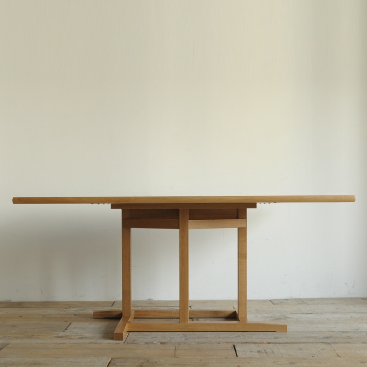 kitani(キタニ) ダイニングテーブル 低め ウォールナット/オーク無垢材