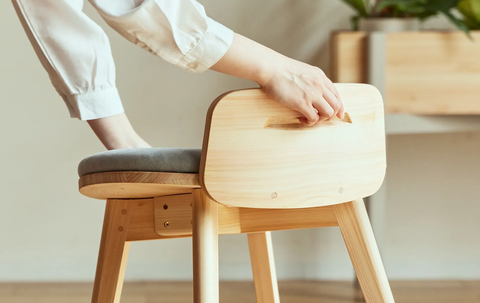 9×9 Stool〈HINOKI〉 | 9X9 | モリタインテリア工業 通販サイト