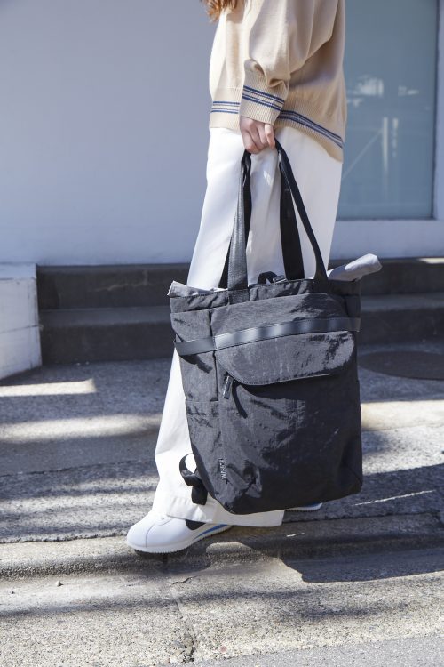 仕事も遊びも充実させたい女性たちへ。CHROMEからさまざまなシーンに