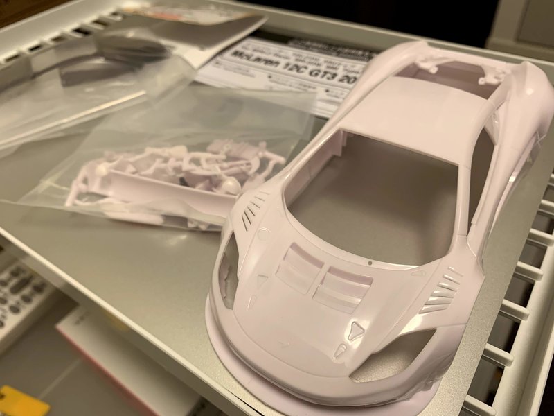 MINI-Z(ミニッツ)走行日誌 新しいボディ(12C)を作る 前編 - ハンチング