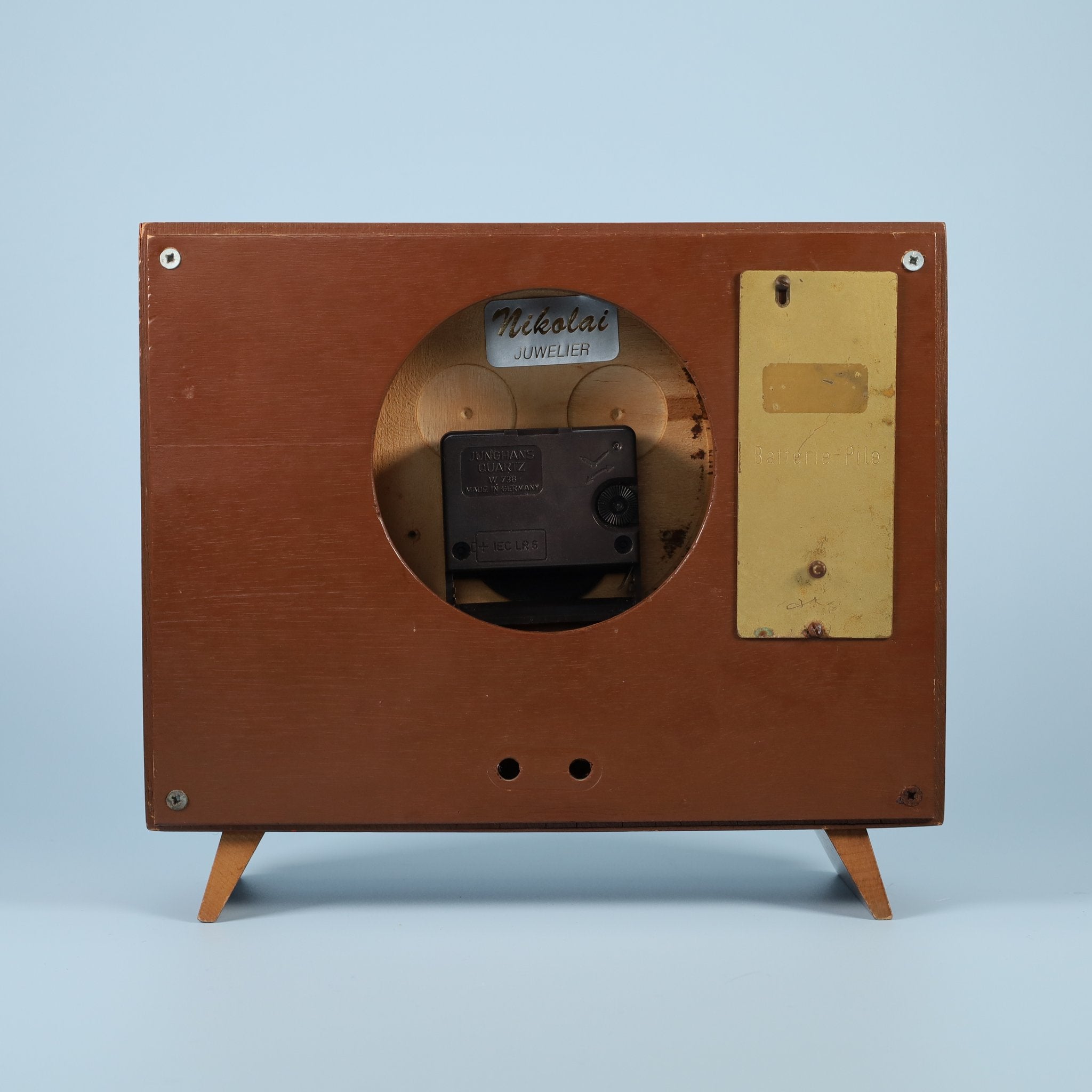 静寂の革命者 ― 1960年代ドイツが夢見た未来を刻む、マウテ社の