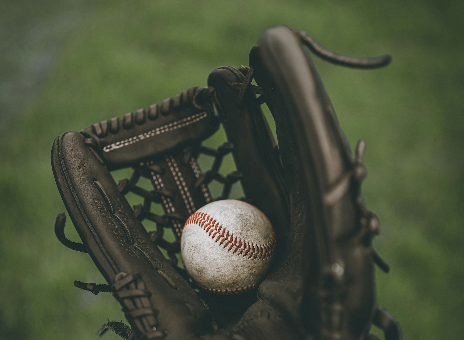 慶應義塾高校が107年ぶりの甲子園優勝を引き寄せた「魔法のポーズ」の