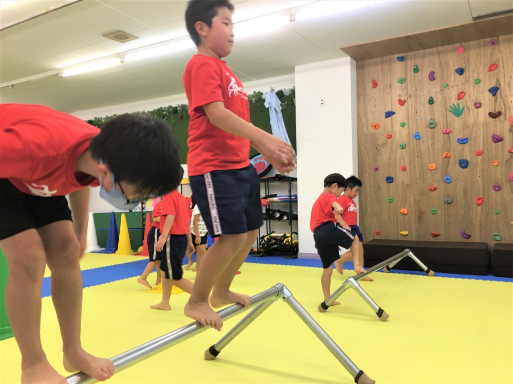 パルクールバーを使ったバランス・体幹のトレーニングについて | 富山