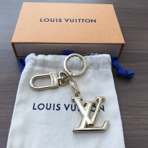 ルイ・ヴィトン（Louis Vuitton） ポシェットクレ・LVファセット