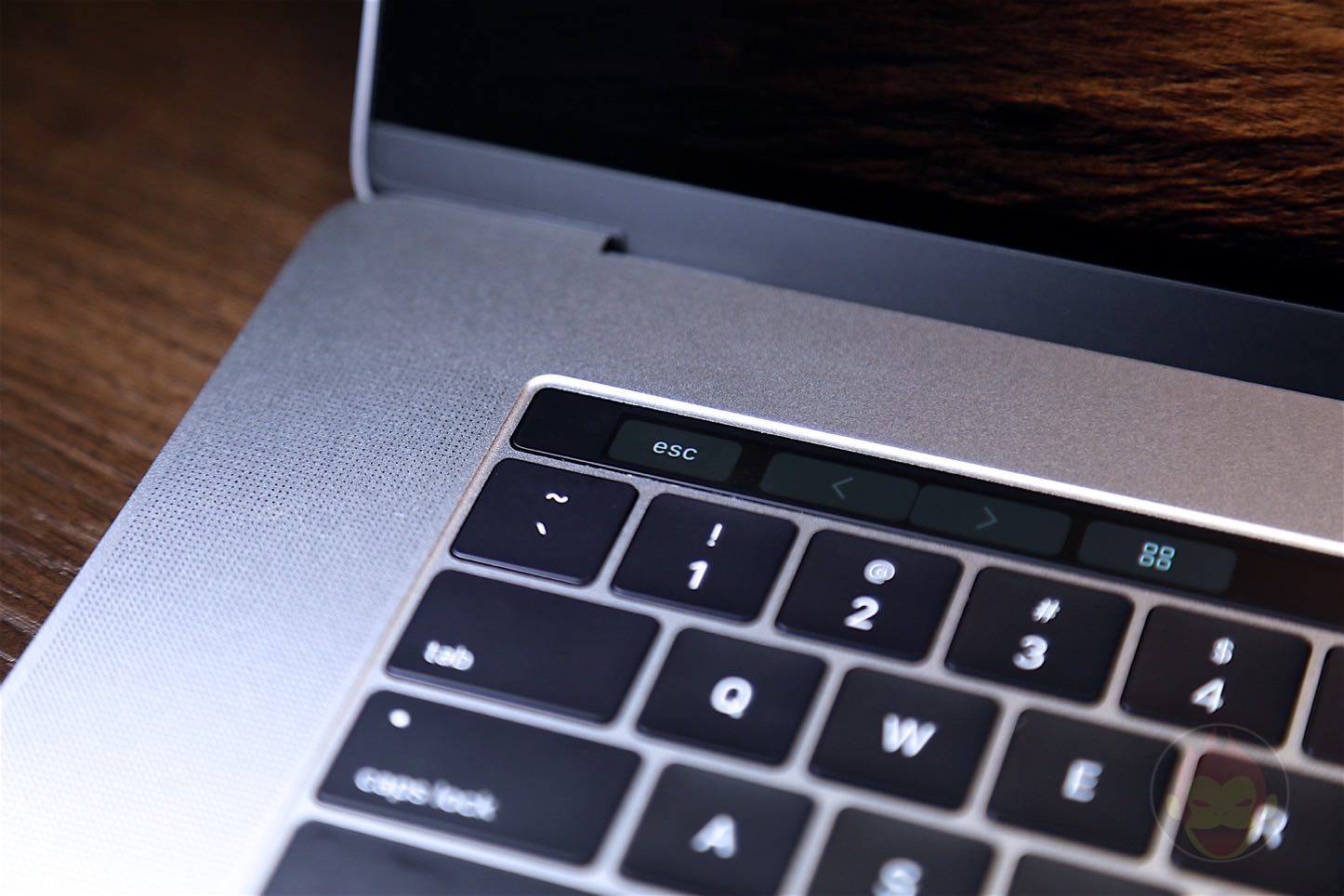 レビュー】15インチ型MacBook Pro（2016）Touch Barモデルーー