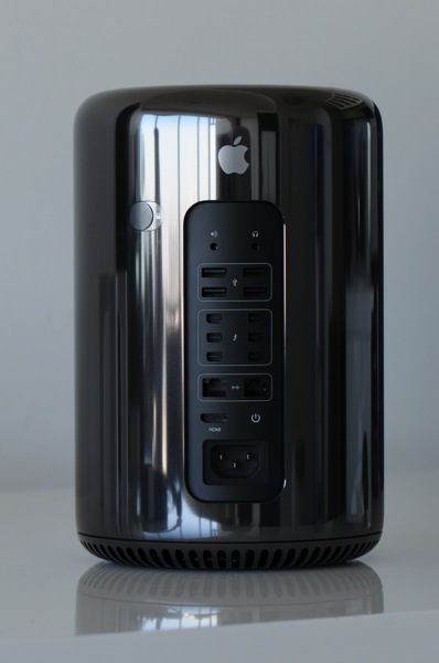 Mac Pro (Late 2013)】外側だけではなく、ケースの内側にある基板さえ