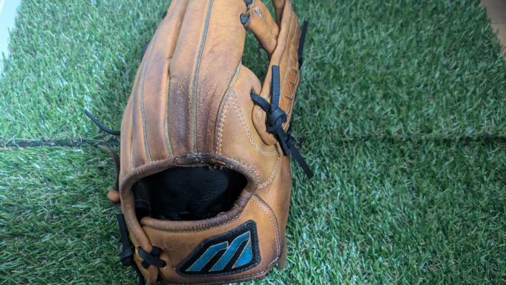 ミズノビューリーグ】軟式用ファーストミットをレビュー！｜グラブ