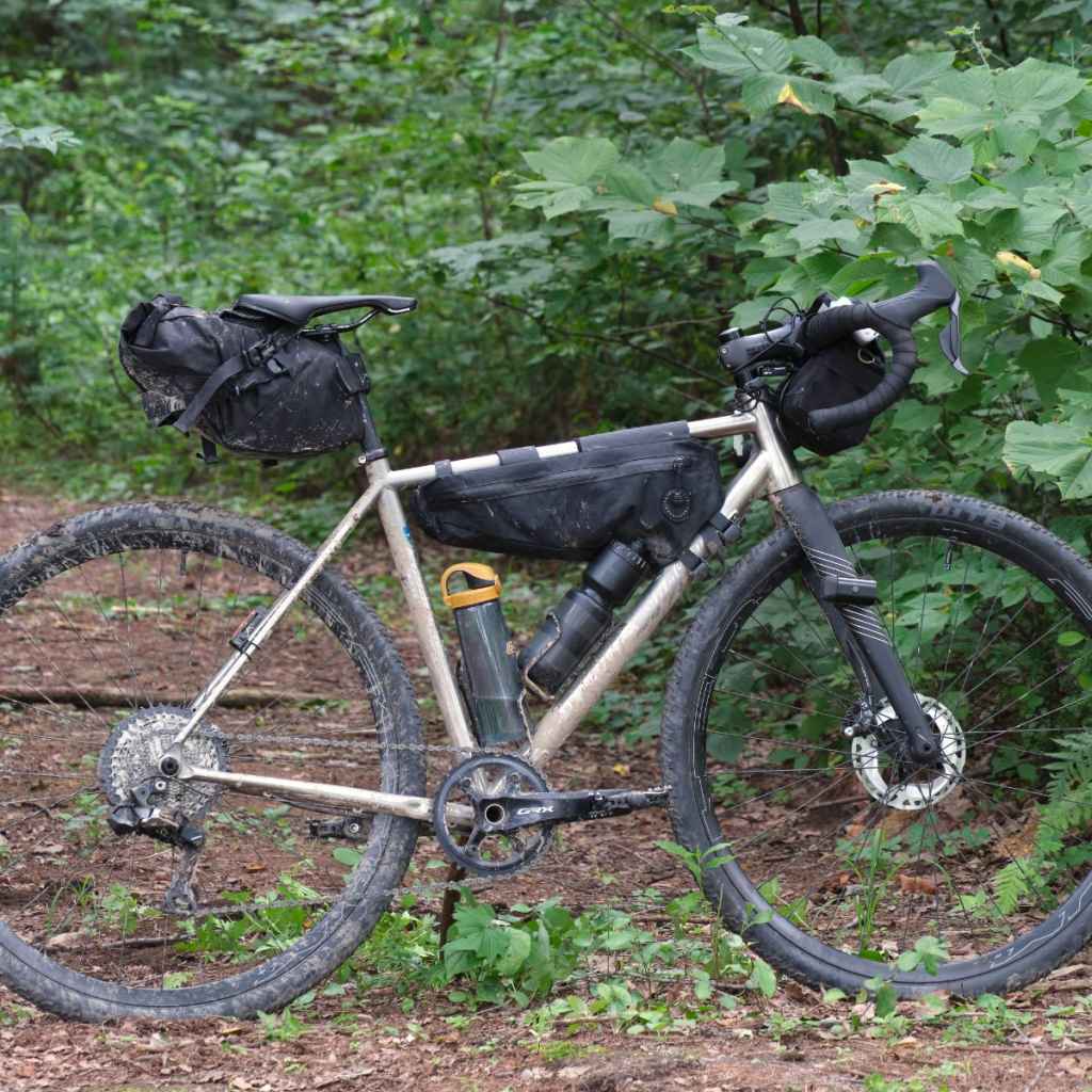 FAIRWEATHER* frame bag half (black) - BLUE LUG GLOBAL ONLINE STORE