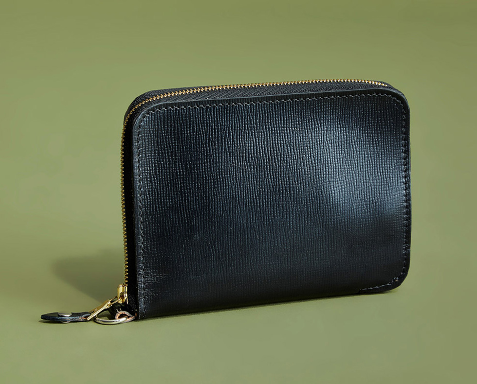 オーガナイザー ウォレット ｜コンパクトで機能的な旅の相棒