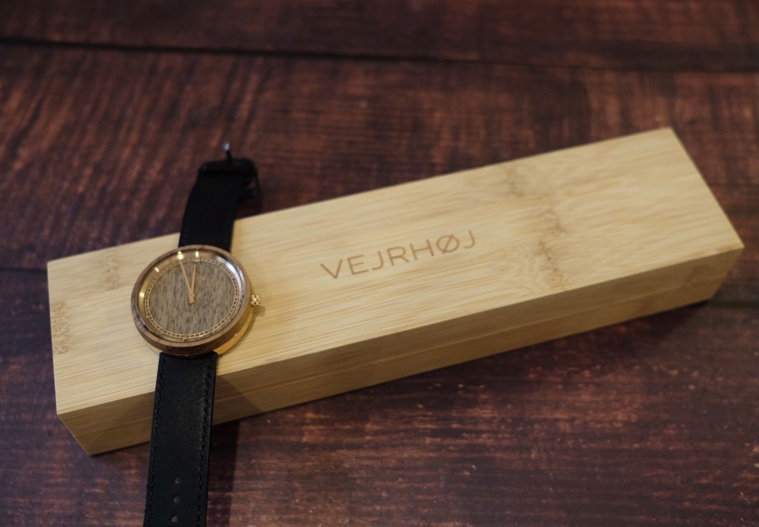 癒し」を纏うための時計再びーVEJRHØJ（ヴェアホイ）【ARCH