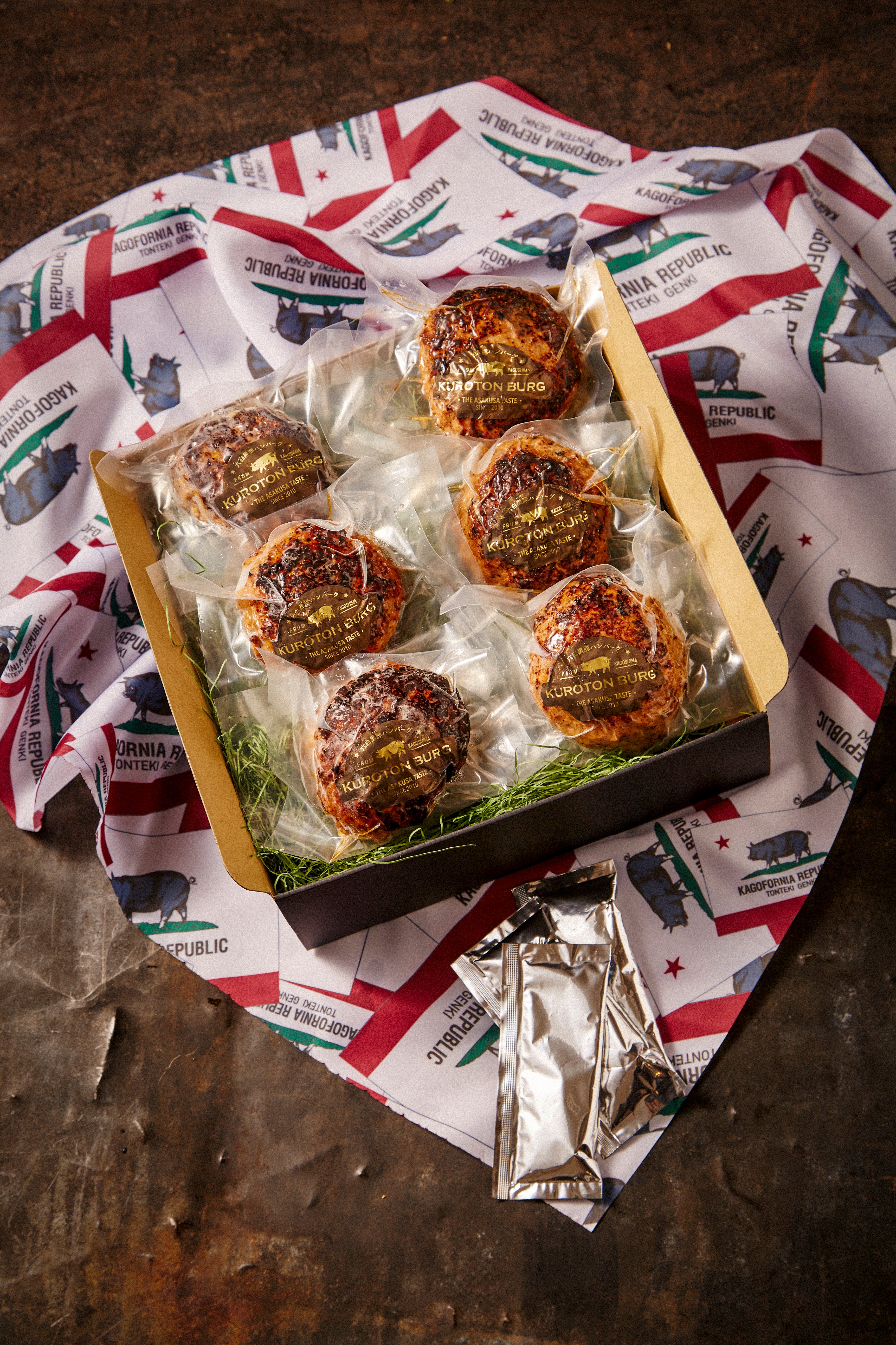 職人がひとつひとつ焼き上げたGMC薩摩黒豚ハンバーグ 6個入 – Genki