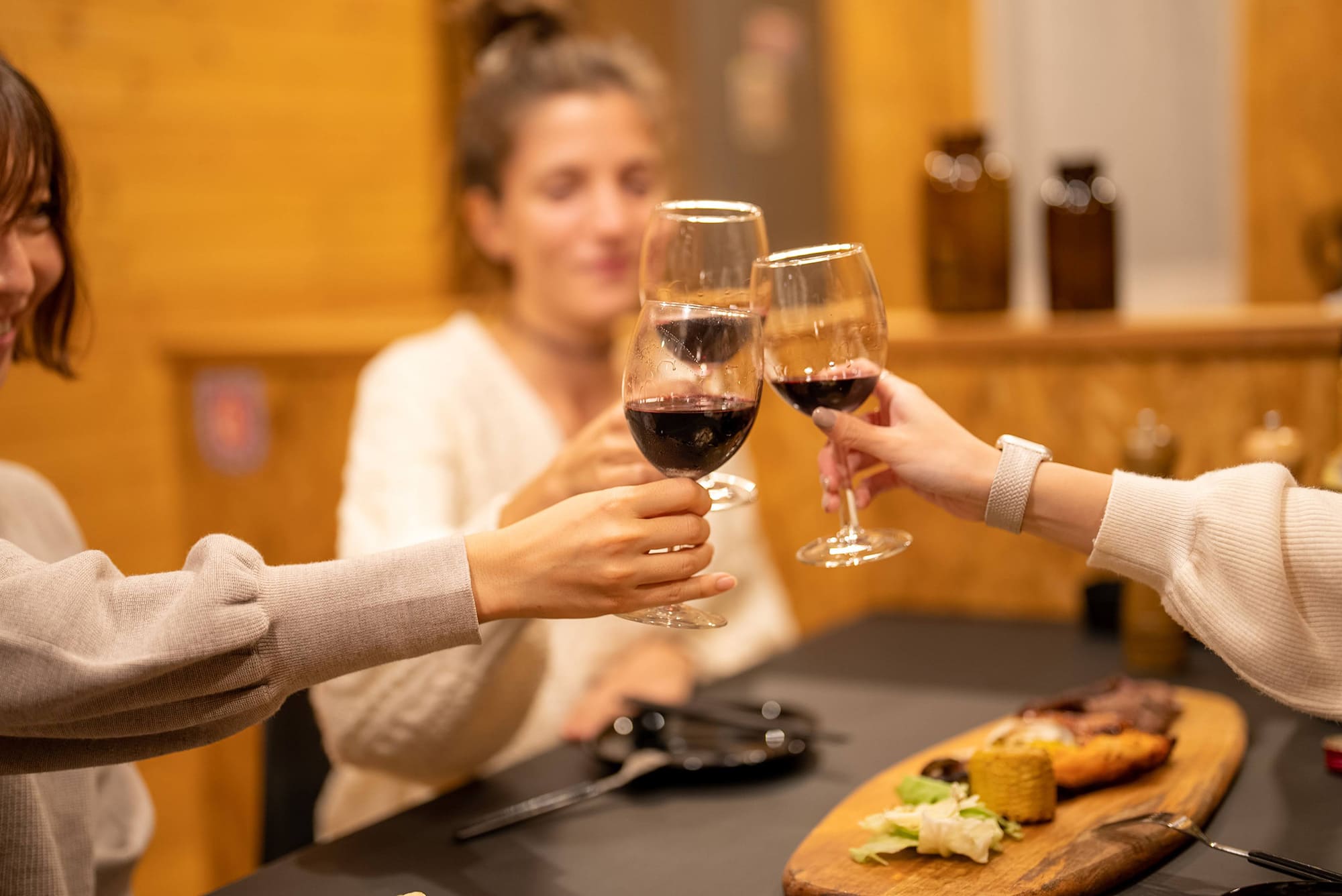 公式】IZA近江舞子｜プライベートサウナ付きコテージ（滋賀県琵琶湖）