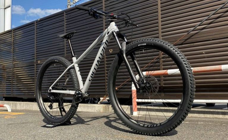 BRAND NEW BIKE】SPECIALIZED FUSE COMP 29 | GROVE鎌倉｜ロードバイク