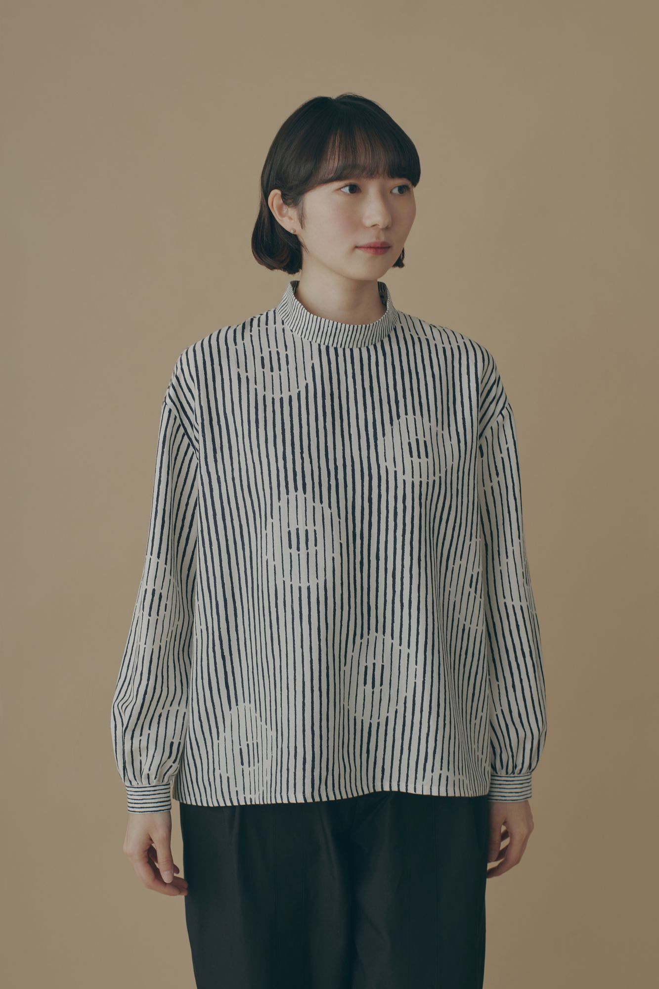 misty flower スタンドカラーブラウス - minä perhonen