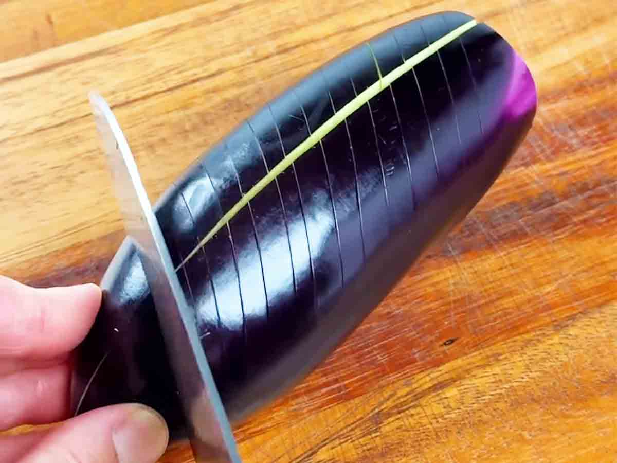 こんな食べ方あったんだ！ ナスの『新しい食べ方』に「トロトロで最高