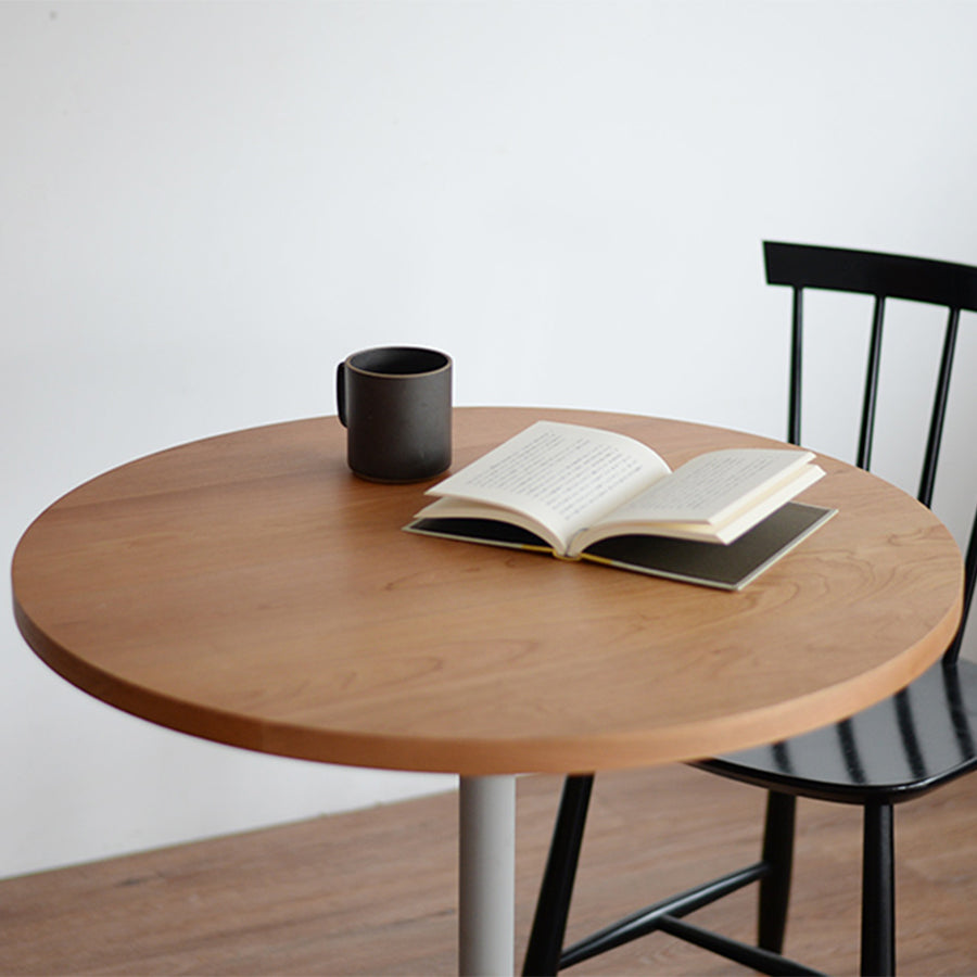 Round Cafe Table Φ700｜チェリー無垢材 | 北欧家具 北欧インテリア
