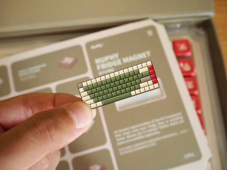 NuPhy カスタマイズ！】キーキャップ・スイッチを交換。Air60 V2がより