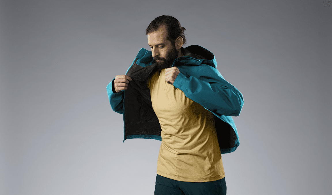 The Arc'teryx Zeta SL Jacket is Hiker Perfect - Gripped Magazine