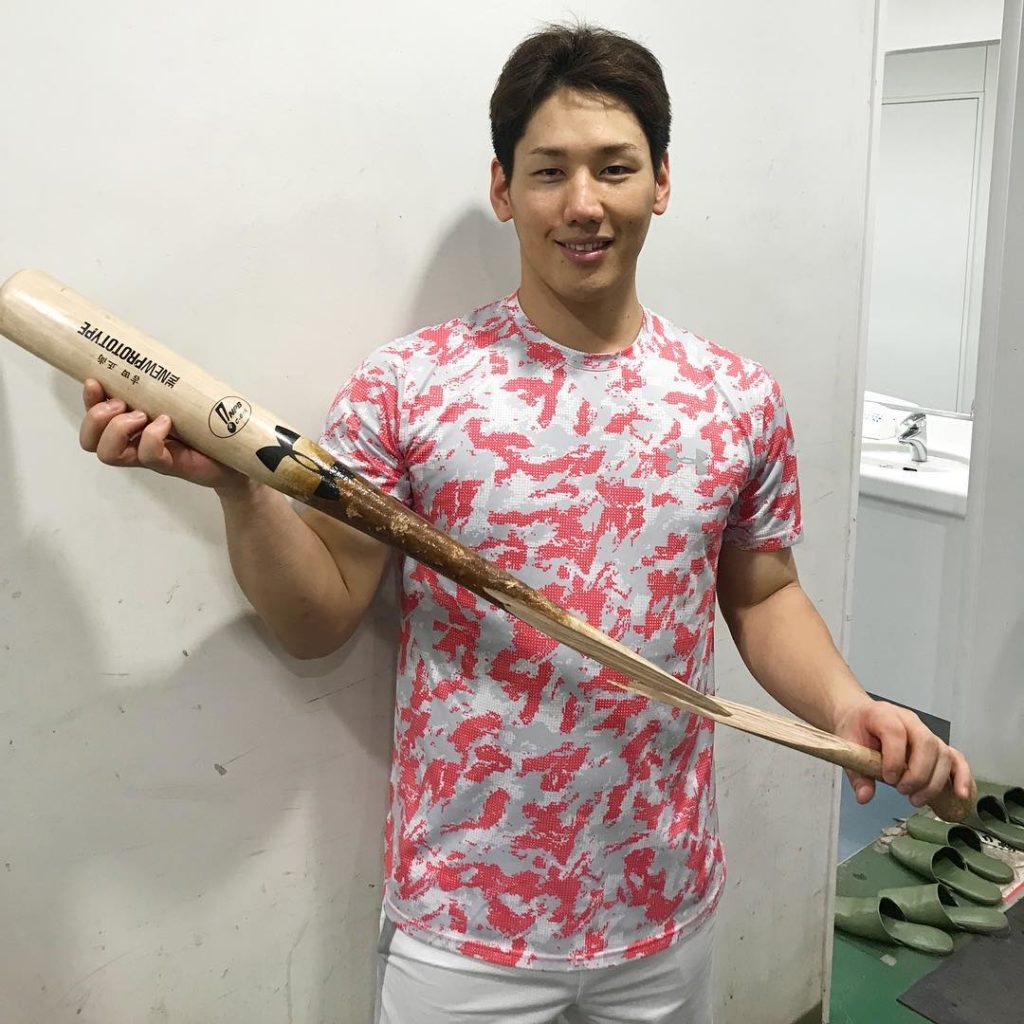 吉田正尚選手実使用NPBバット 吉田正尚選手の折れたNPBバット - メルカリ