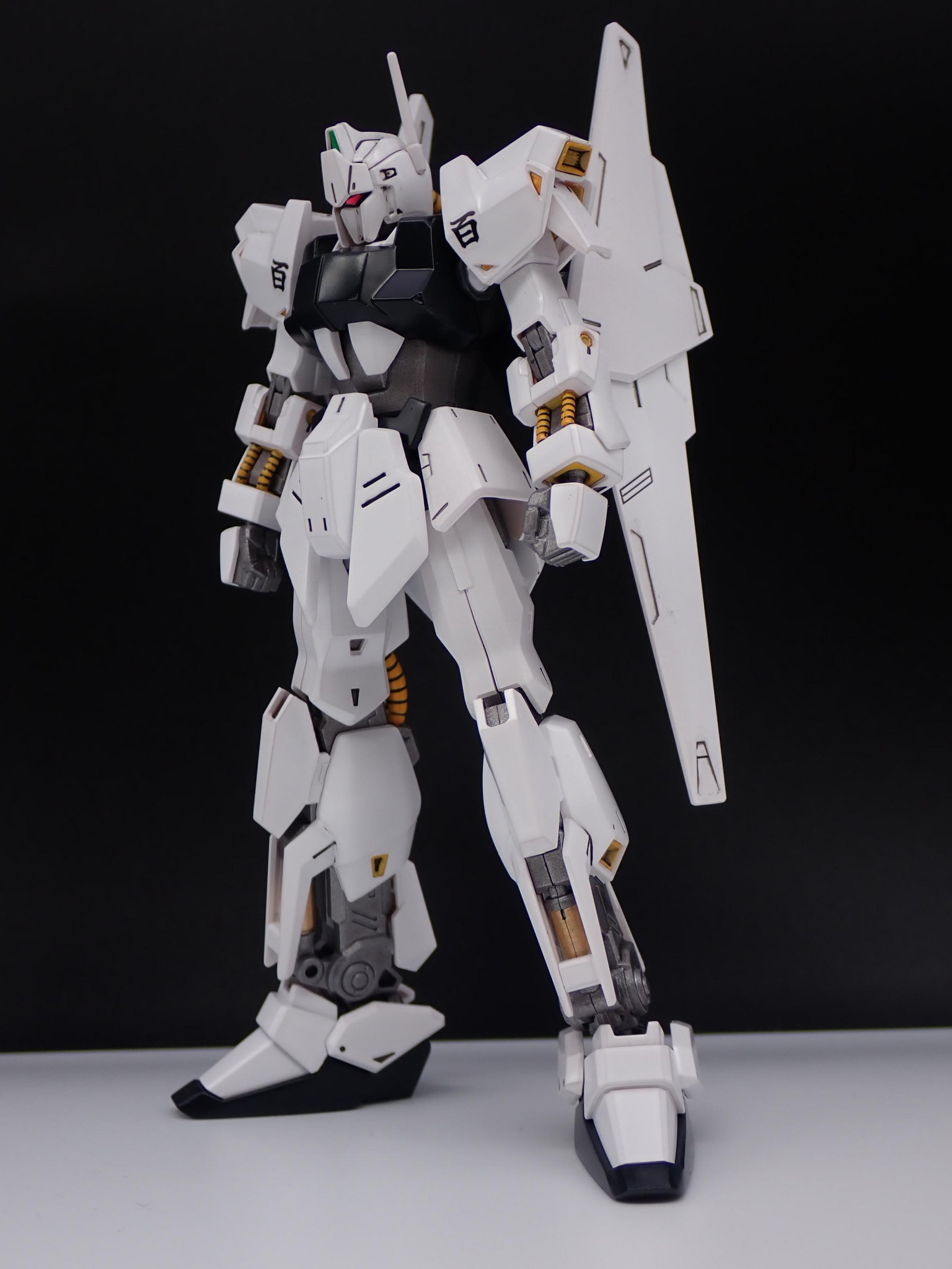 HGUC百式 全塗装｜ヤマサンさんのガンプラ作品｜GUNSTA（ガンスタ）