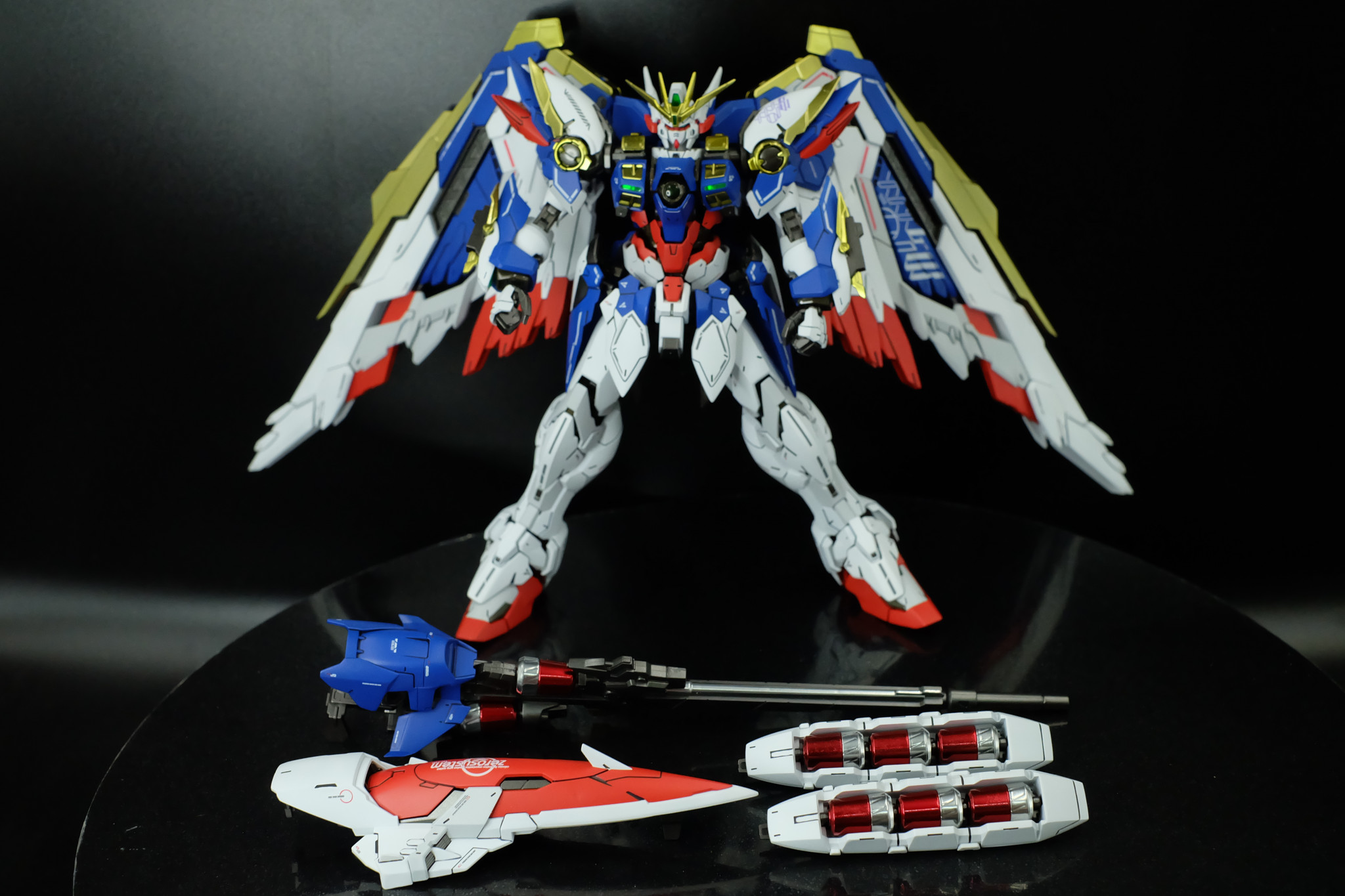 HiRM(ハイレゾリューションモデル) ウイングガンダム EW 全塗装 完成品