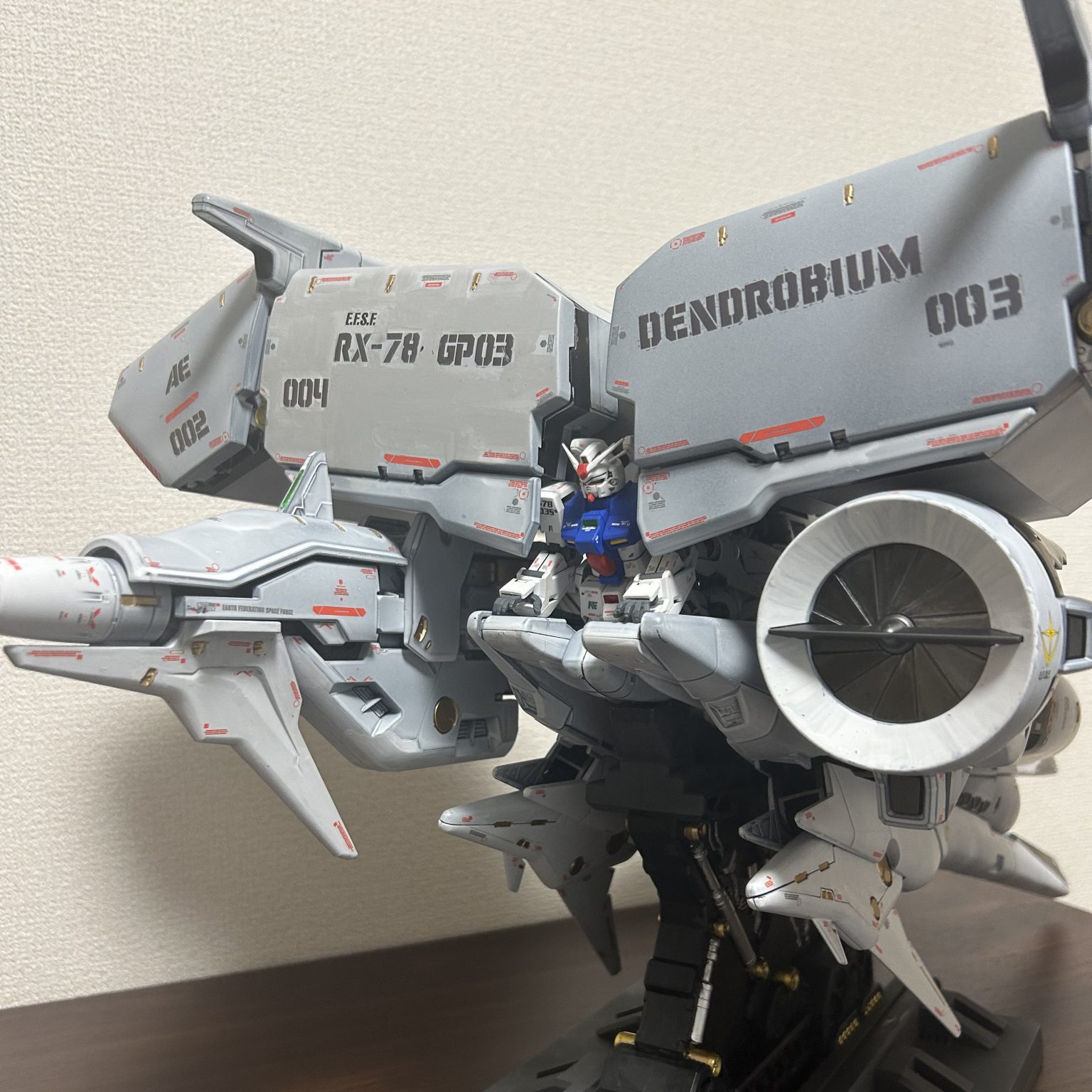 HGUCデンドロビウム 黒立ち上げ全塗装｜けにけにさんのガンプラ作品