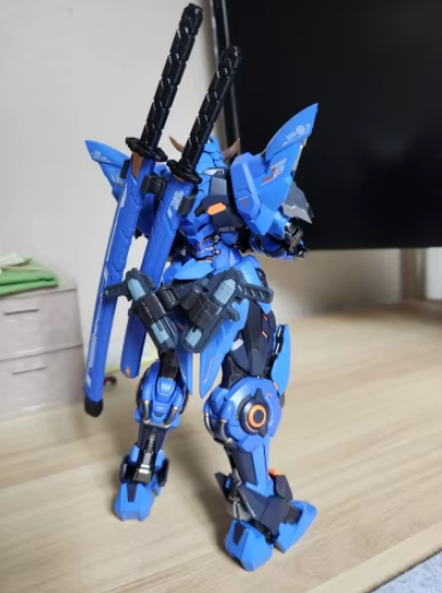 Moshow Toys 1/100 MCT-J03 Masamune Model Kit – Gundamaker