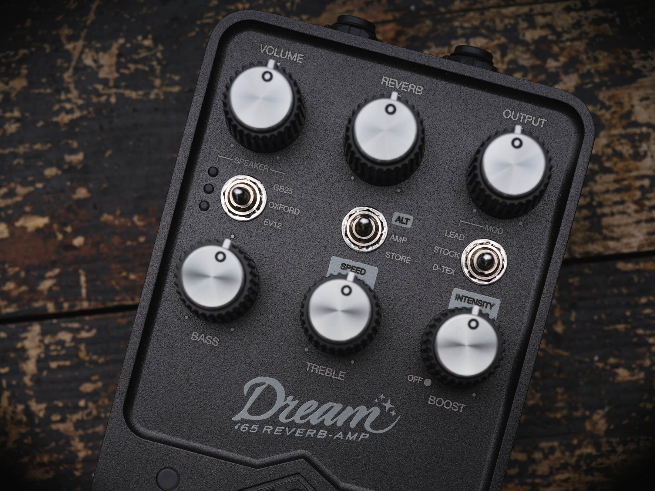 Review: Universal Audio UAFX Dream '65 Amp Emulator – a beautiful