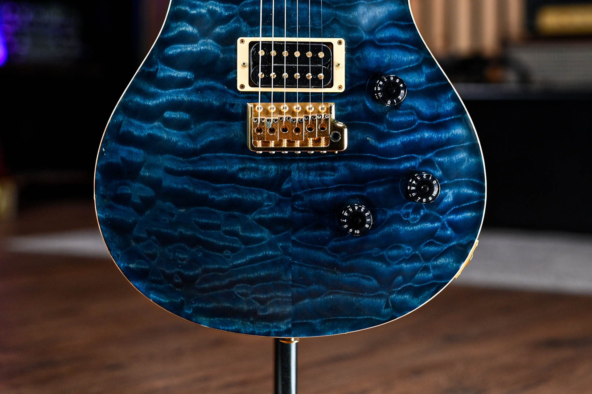 PRS Custom 24 Artist Pack in Whale Blue - Guitar Gear Giveaway