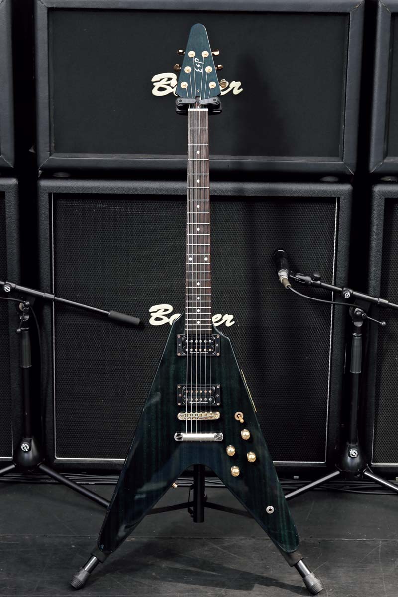 Yukihide“YT”TakiyamaがB'zのライブ・サポートで使用する機材 | ギター