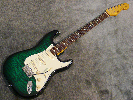 エレキギター】キルトメイプルをトップに施したフェンダージャパン
