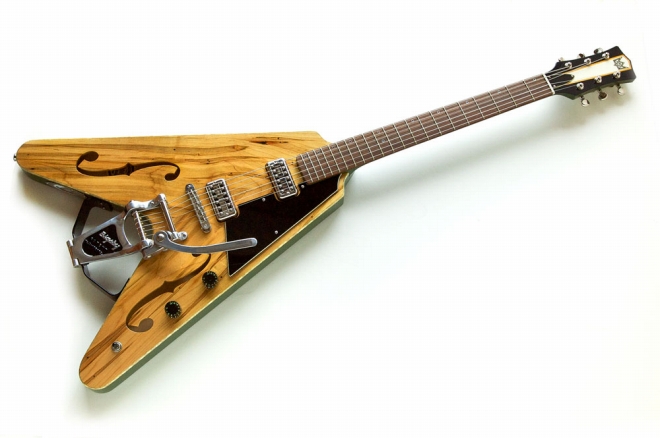 エレキギター】斬新な『V』がBLAST CULTより発売されます | ギタセレ