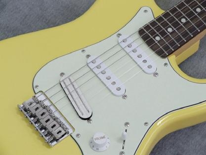エレキギター】Fender Japan カタログ外数量限定モデル『ST62SS（CYL
