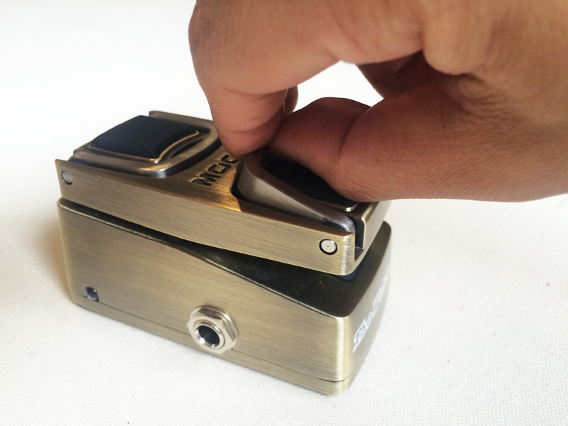 レビュー】エフェクト界のトランスフォーマー!? 変形する世界最小ワウ