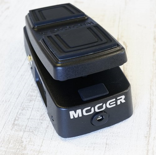 ワウ/VOペダル】MOOER 2つの機能をコンパクトに収めたペダル ～”Free