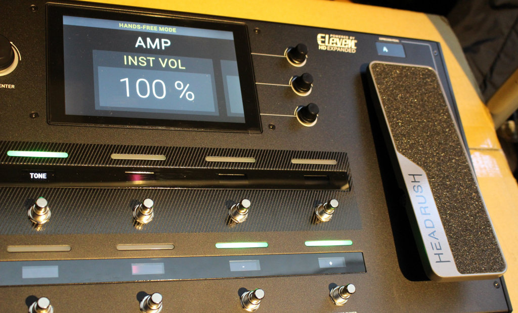 マルチプロセッサー】-HEADRUSH- タブレット感覚で誰でも使いこなせる