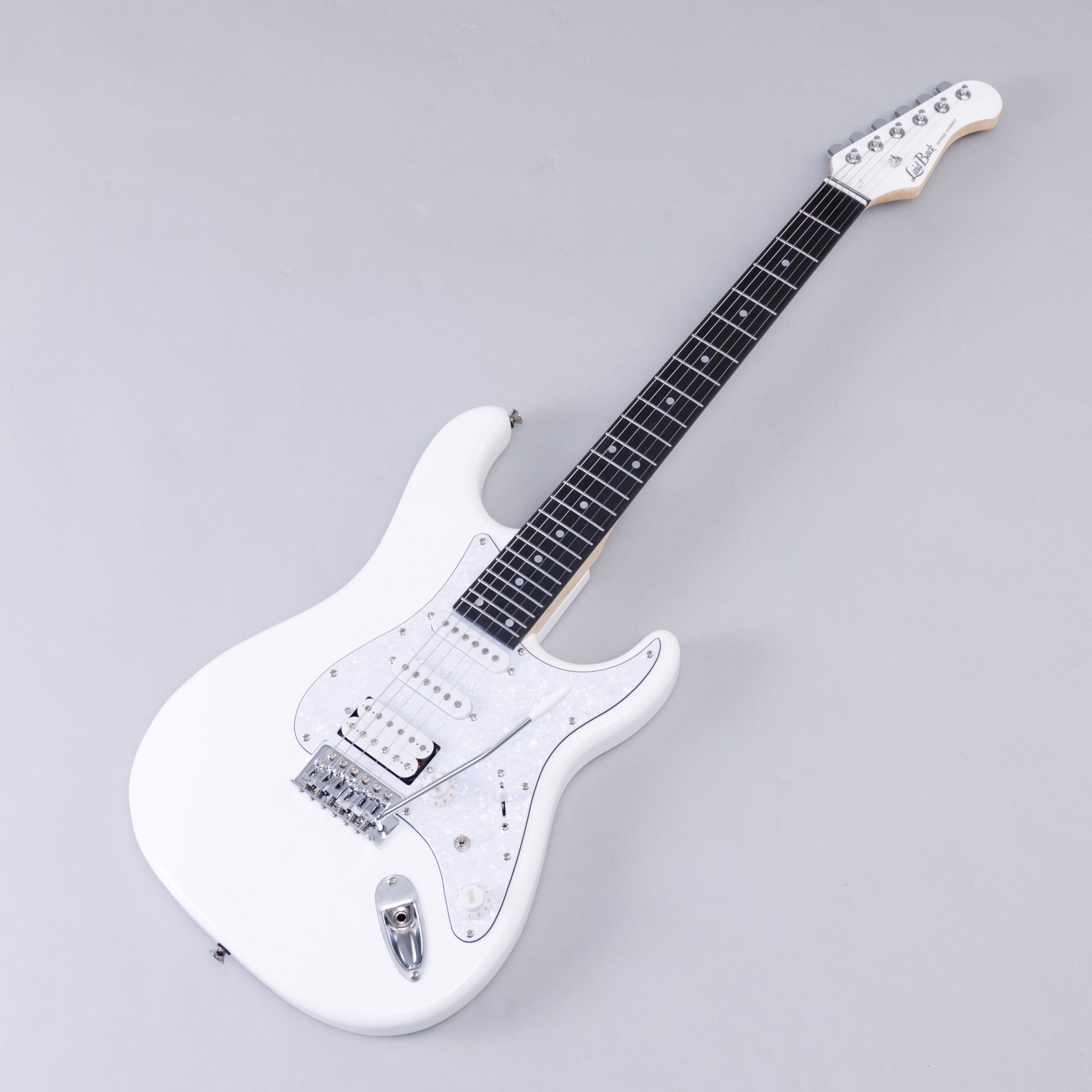 エレキギター】Laid Back LST-3HZ｜638mmスケール、ロック式ペグの採用