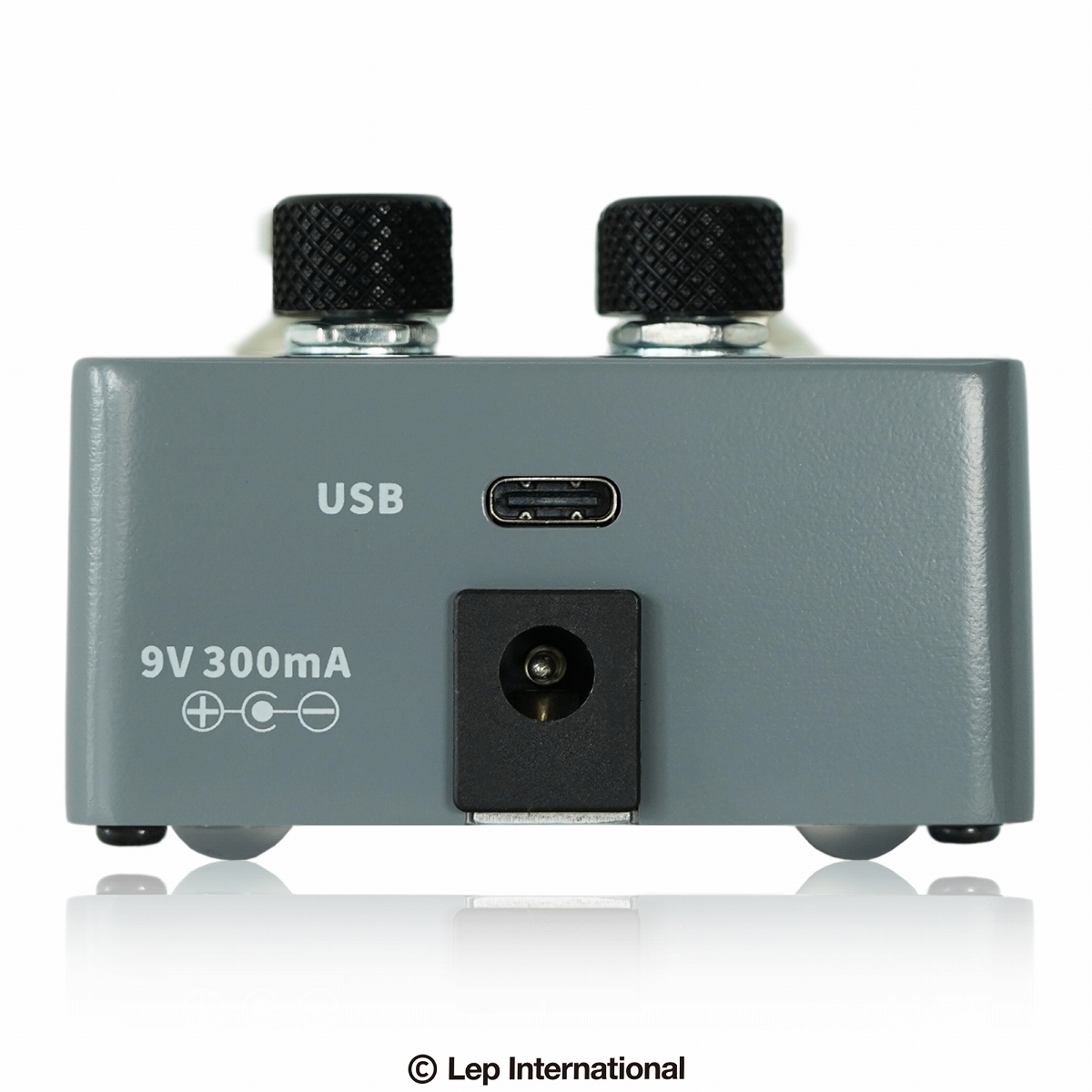 Mooer PREAMP MODEL X2 / CAB X2｜小さな筐体にフットスイッチを2つ