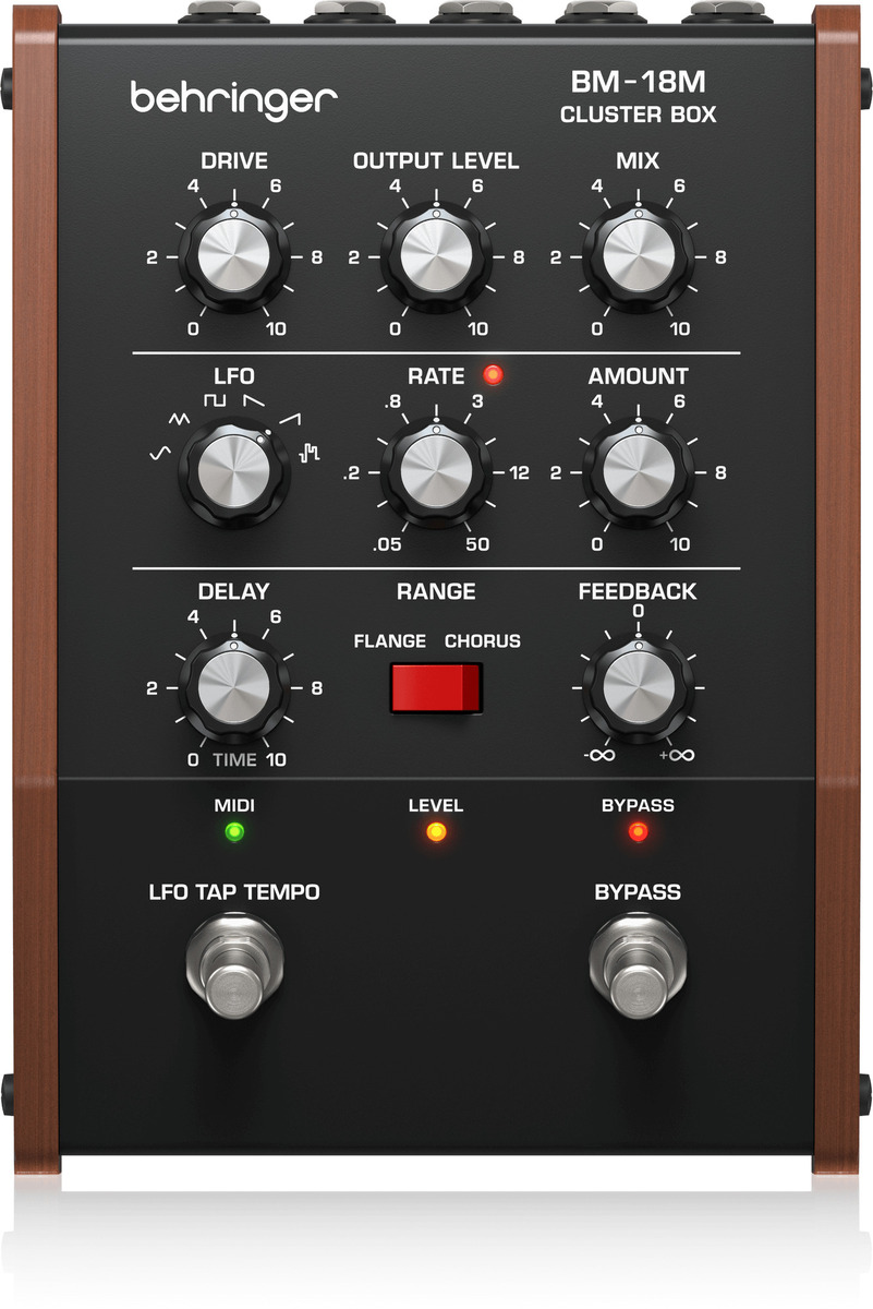 BEHRINGERより90年代のMoogを忠実に再現したエフェクターが2機種登場