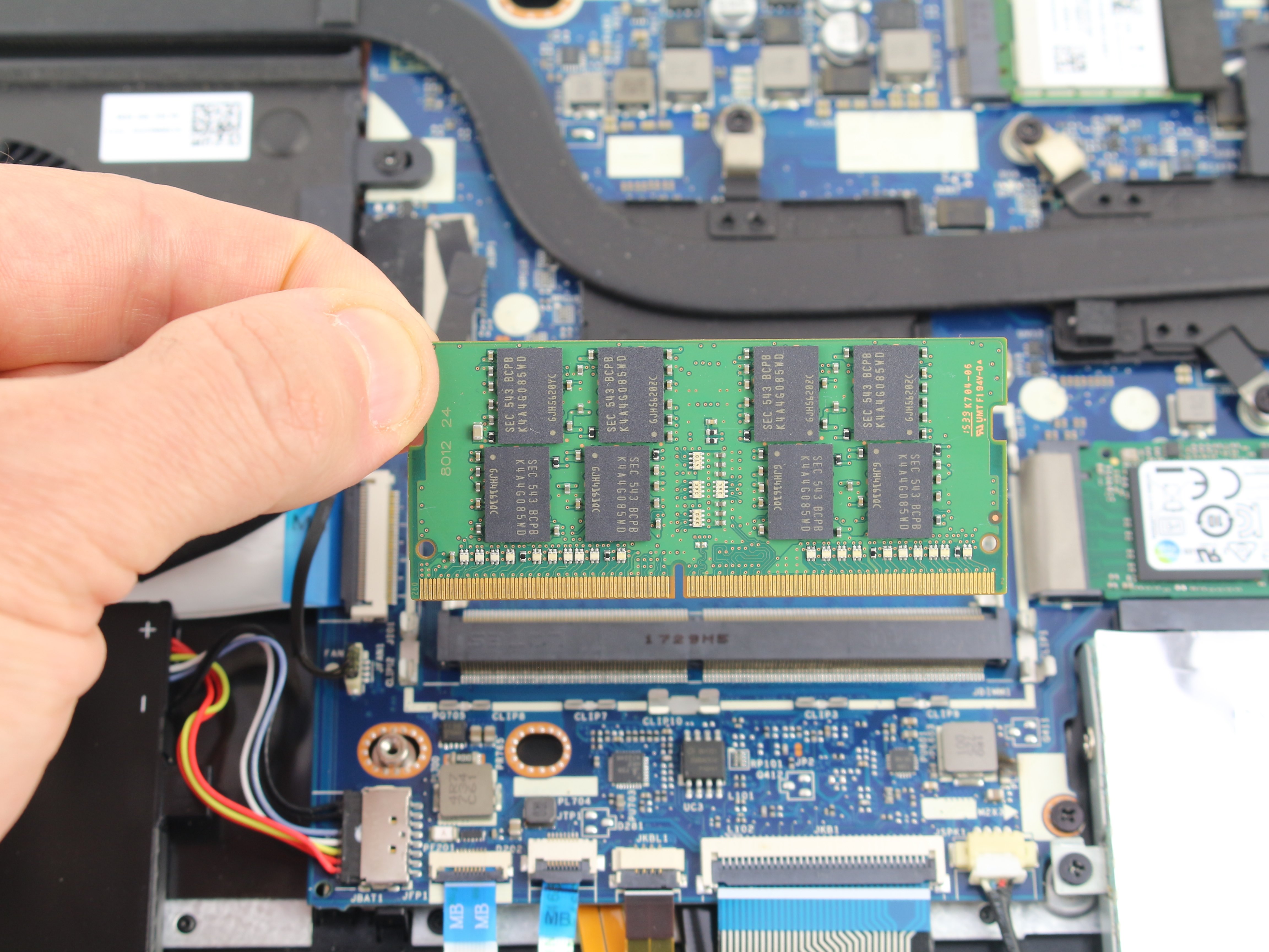 Lenovo IdeaPad Flex 5-1570 RAMの交換 - iFixit 修理ガイド