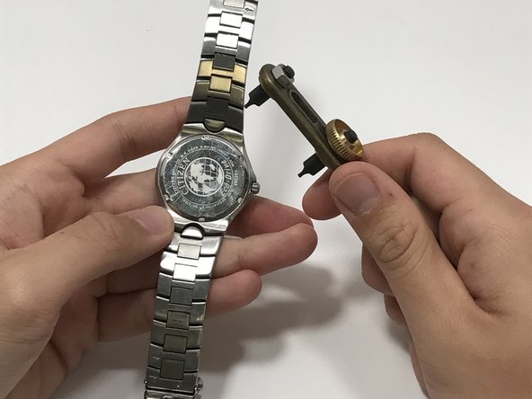 Citizen Ecodrive Watch のバッテリーの交換 - iFixit 修理ガイド
