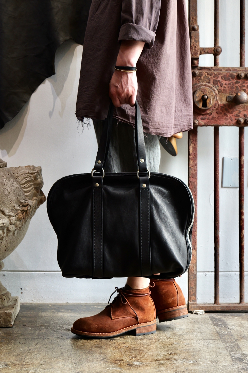 No GB1A. Medium Handle Bag. BLKT(Black). GUIDI. « GULLAM グラム