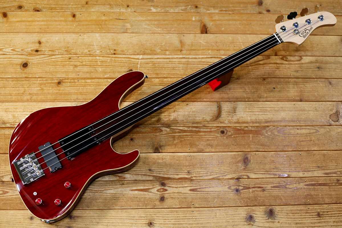 Repost Blog】想像の自由を実現するフレットレスベース Crews Jackson