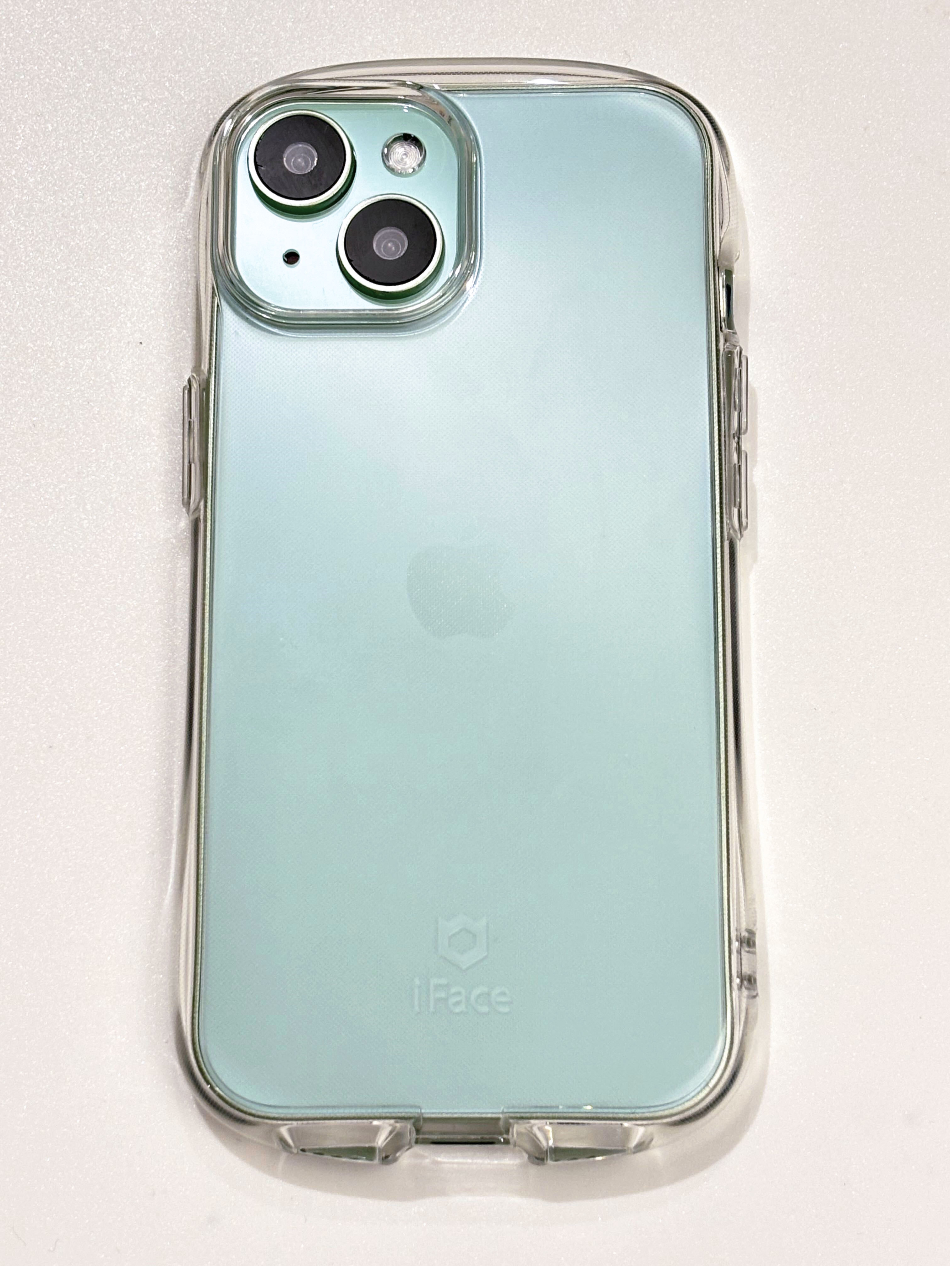 iPhone15グリーンに合うケースはどれ？iFace Reflectionで試してみた