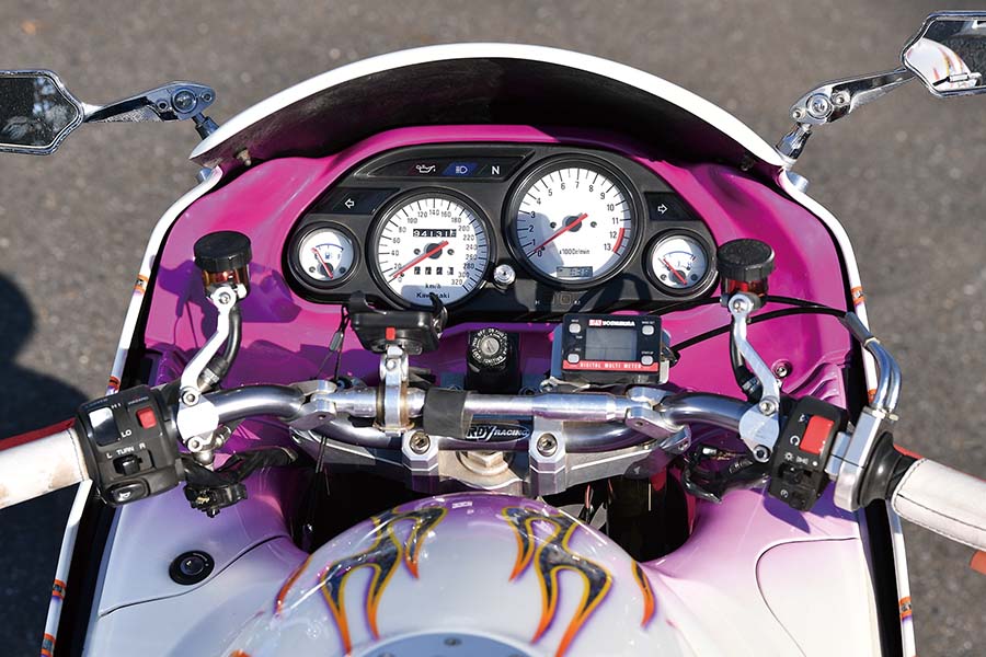 K-2プロジェクト ZX-11（KAWASAKI ZX-11） | ヘリテイジ＆レジェンズ