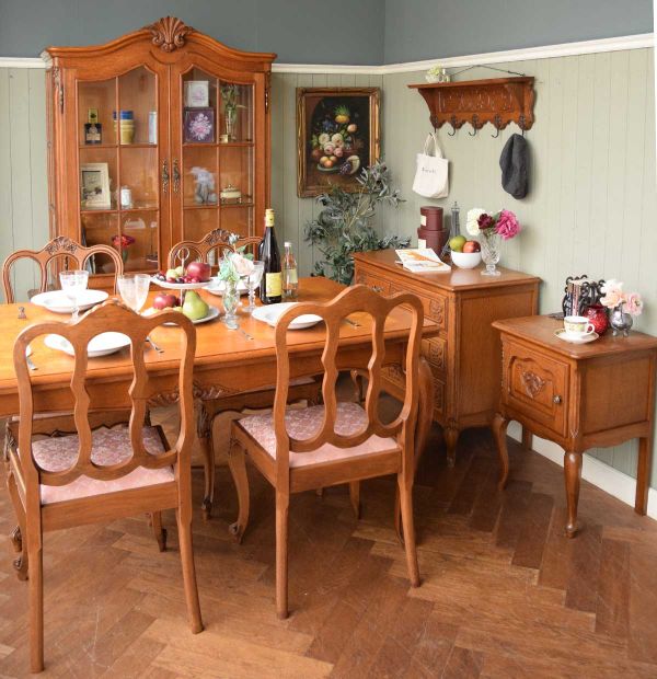 フランスの伸長式テーブル、猫脚が優雅なアンティークのダイニング