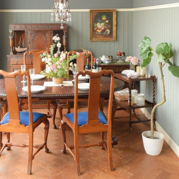 英国アンティークの美しい伸長式テーブル、クイーンアン様式の