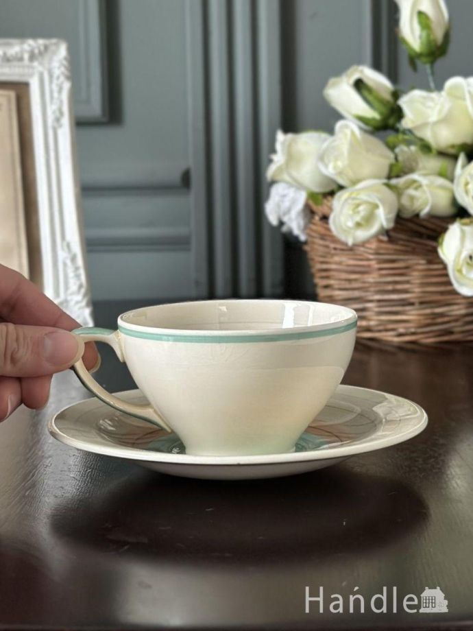 スージークーパーのウェディング・リング、アンティークカップ