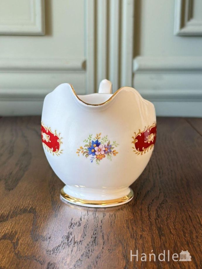 イギリスから届いたアンティークの食器、Queen Anne（クィーンアン）の